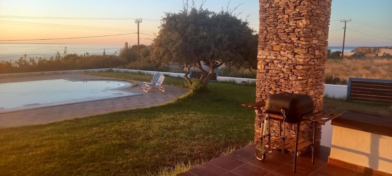 Cristelia Seafront & Pool Villa Lakhaniá Exterior foto